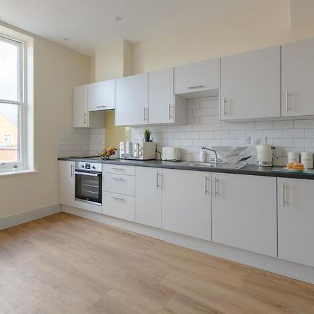 Apartment 7, Isabella House, Aparthotel, By RentMyHouse Hereford Esterno foto